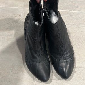Aldo size 37 genuine leather boots
